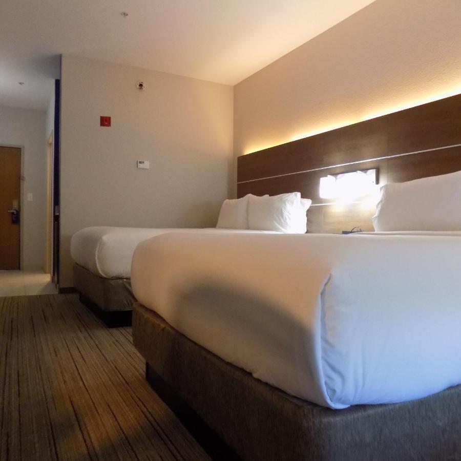 Hotel Express & Mission-mcallen Area Mission